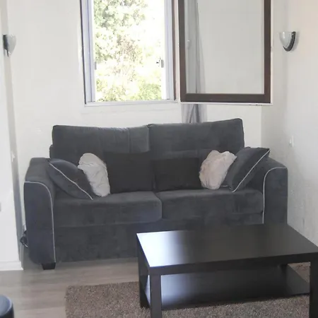 Confortable à Nice, 25 M² Avec Piscine Partagée *